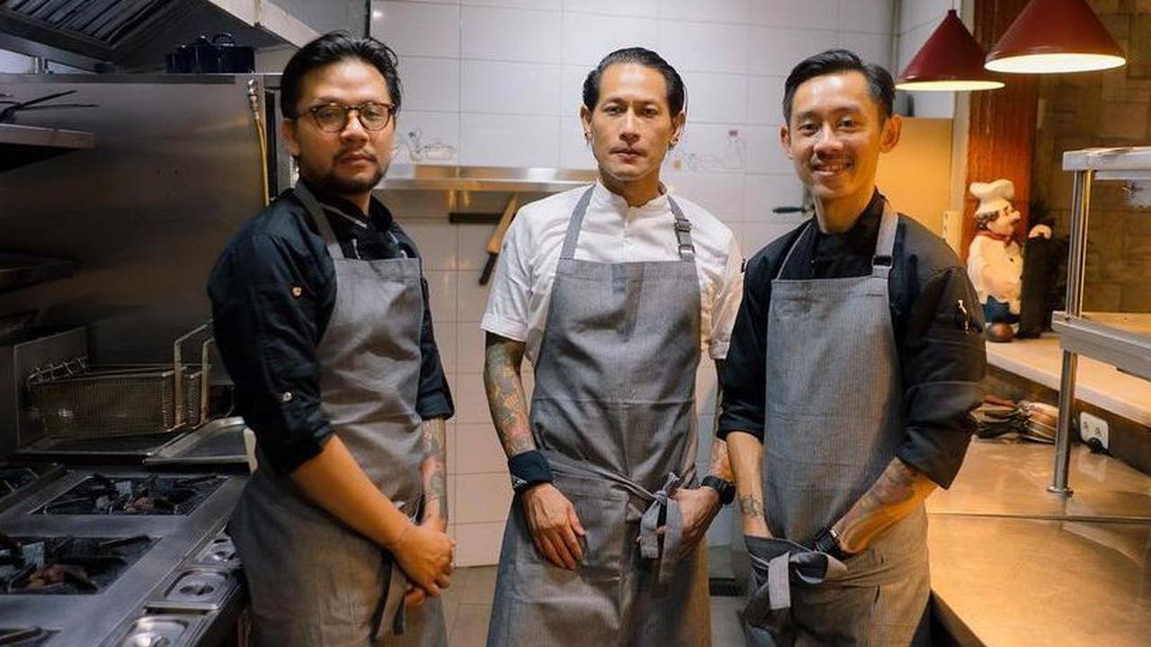Riwayat Pendidikan Chef Juna<br>