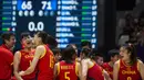 Pebasket China melakukan selebrasi usai menaklukkan Korea Bersatu pada laga final basket wanita Asian Games di Istora, Jakarta, Sabtu (1/9/2018). China menang 71-65 atas Korea Bersatu. (Bola.com/Vitalis Yogi Trisna)