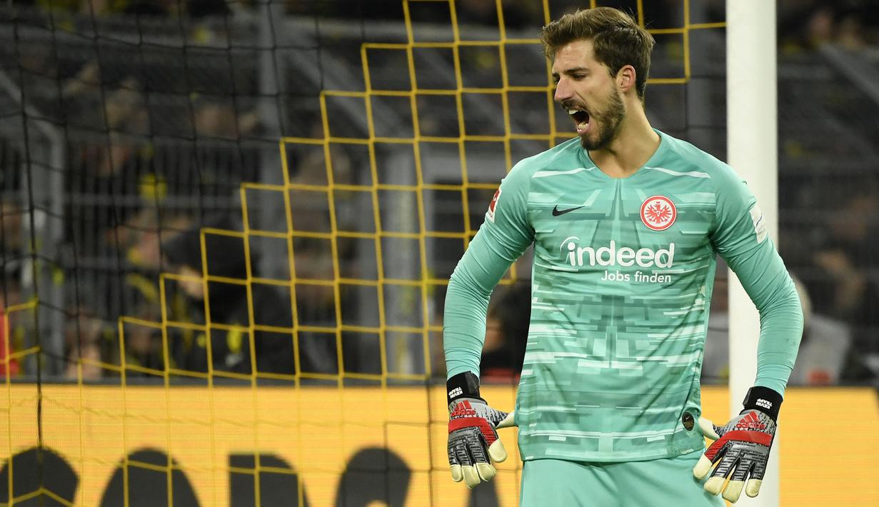 Kevin Trapp masuk ke Timnas Jerman menggantikan Marc-Andre ter Stegen yang sedang cidera. Pada level klub, Trapp berhasil mengantar Eintracht Frankfurt ke Liga Europa musim depan. Namun lagi-lagi, dominasi Manuel Neuer sangat besar di bawah mistar Der Panzer. (Foto: AFP/Ina Fassbender)