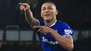 5. Richarlison (Everton) - 8 Gol. (AFP/Lindsey Parnaby)