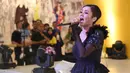 Setelah lima tahun, Mulan Jameela akhirnya kembali merilis album. Rabu, (2/5/2018) Mulan merilis album baru berjudul 99 Volume 2 Patience. (Nurwahyunan/Bintang.com)