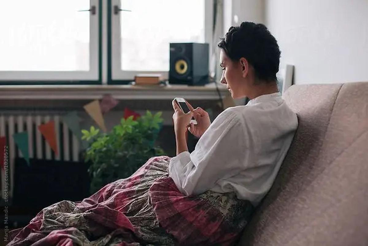Cara Efektif Berkomunikasi Lewat Pesan Teks untuk Menarik Perhatian Pria