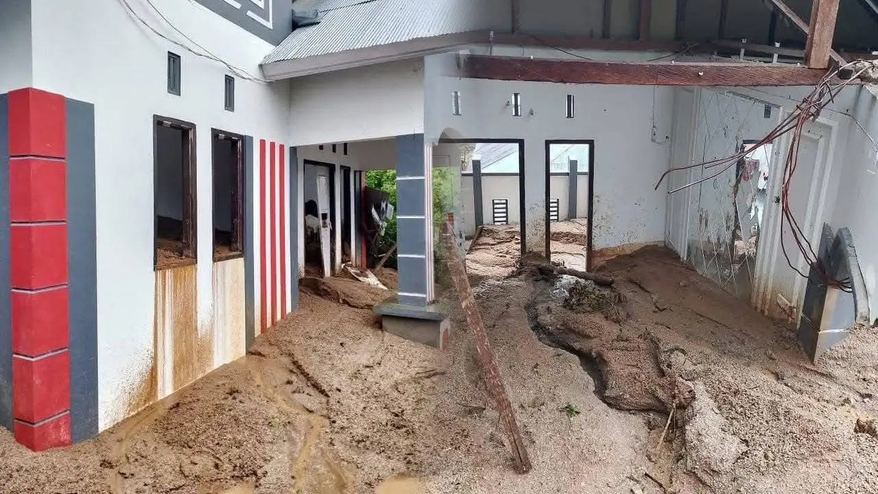 Rumah warga Kelurahan Talumolo