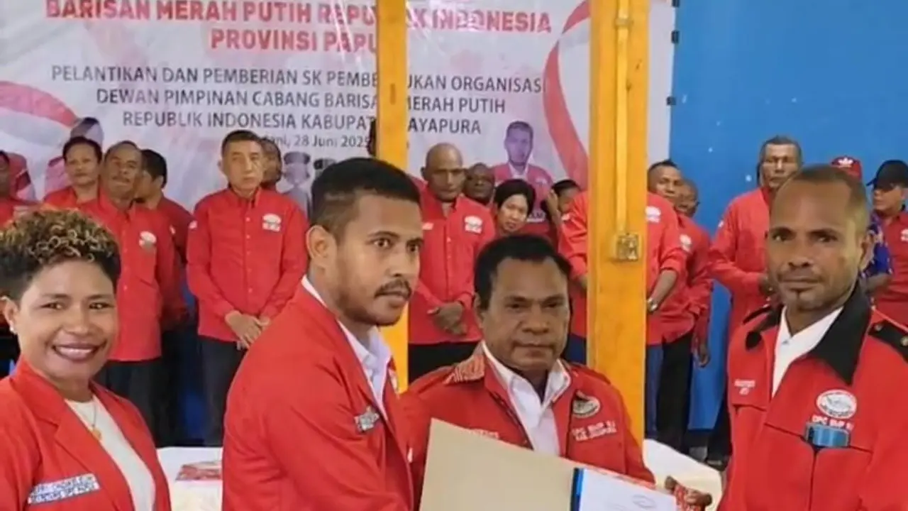 Barisan Merah Putih di Papua