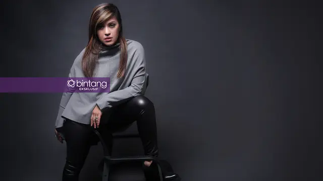 [Bintang] Eksklusif Novita Dewi 7