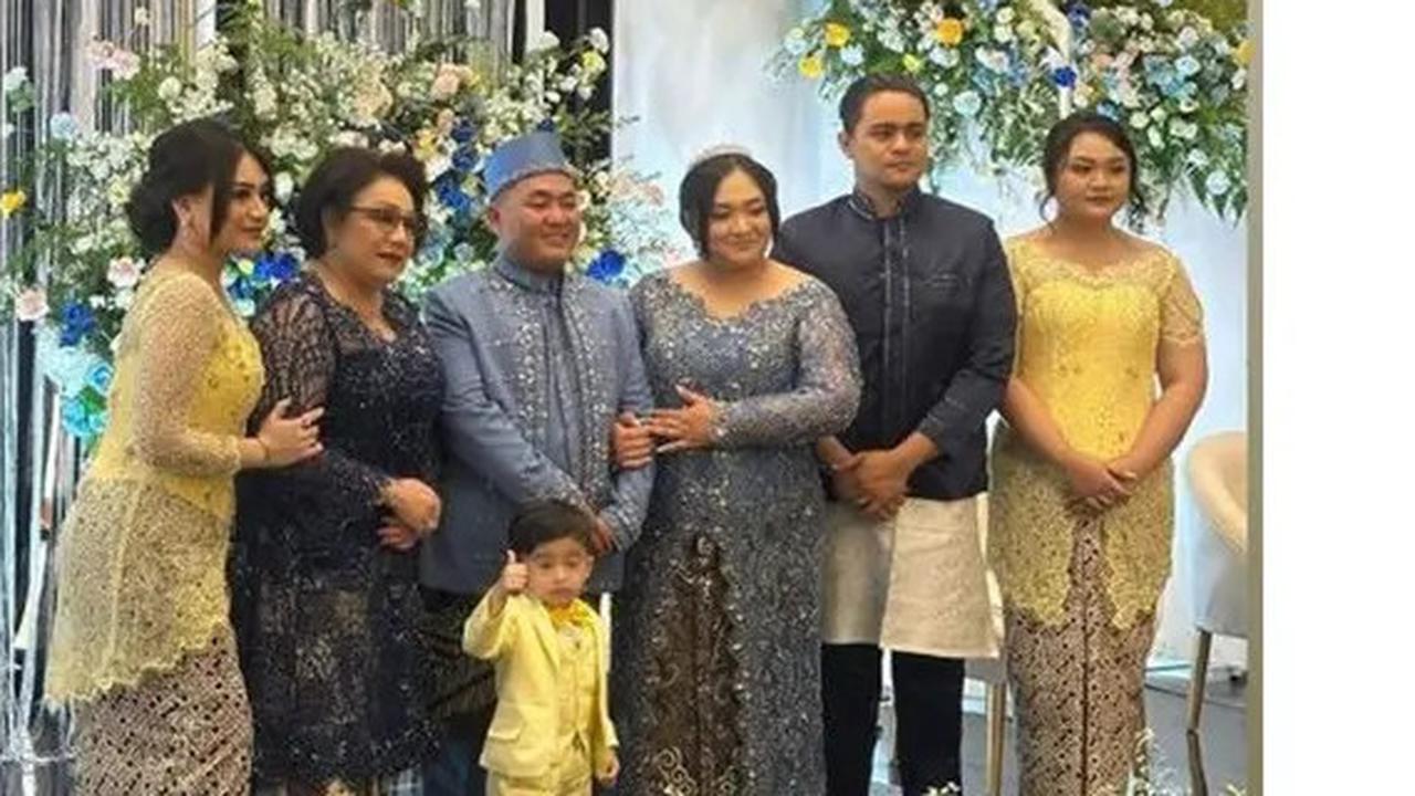 6 Potret Cantik dan Anggun Nathalie Holscher di Nikahan Sang Adik, Pakai Kebaya Kuning Sambil Bawa Gandengan Berjas Warna Senada