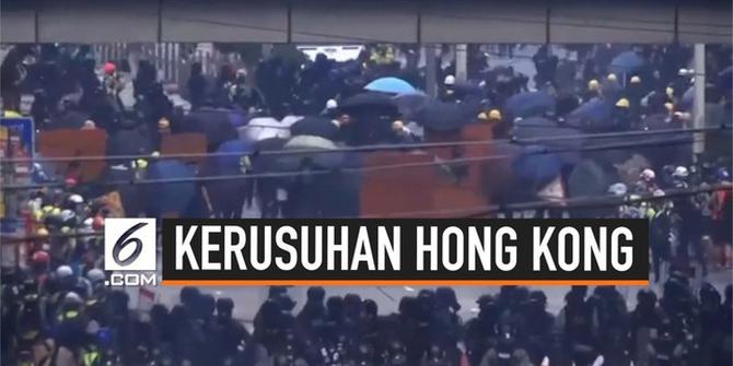 VIDEO: Detik-Detik Bentrokan Demonstran dan Polisi Pecah di Hong Kong