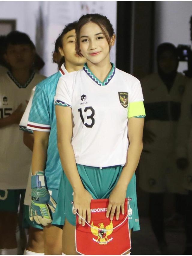 Potret Cantik Shafira Ika Putri