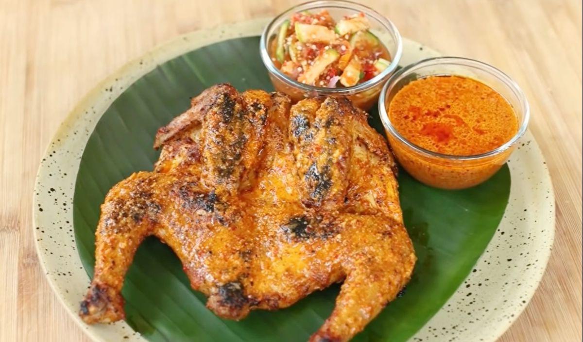 2. AYAM BAKAR TALIWANG