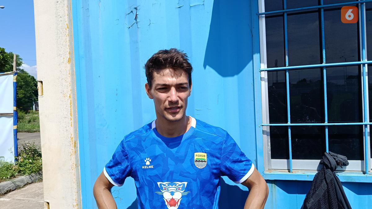 Peran Ganda Federico Barba di Persib Bandung: Bek Kiri di ACL Two, Bek Tengah di BRI Super League