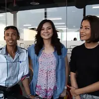 Beberapa pemain film 'Gangster' menyambangi kantor redaksi Bintang.com. Simak alasan mereka mengapa film yang mereka bintangi wajib kamu tonton.