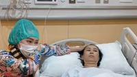 Inul Daratista bersama dengan ibunya