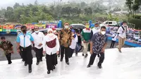 Menteri Ketenagakerjaan, Ida Fauziyah, bersama dengan Presiden KSPI Said Iqbal, meresmikan Pusdiklat Milik Federasi Serikat Pekerja Metal Indonesia (FSPMI), di Bogor, Senin (14/6/2021).