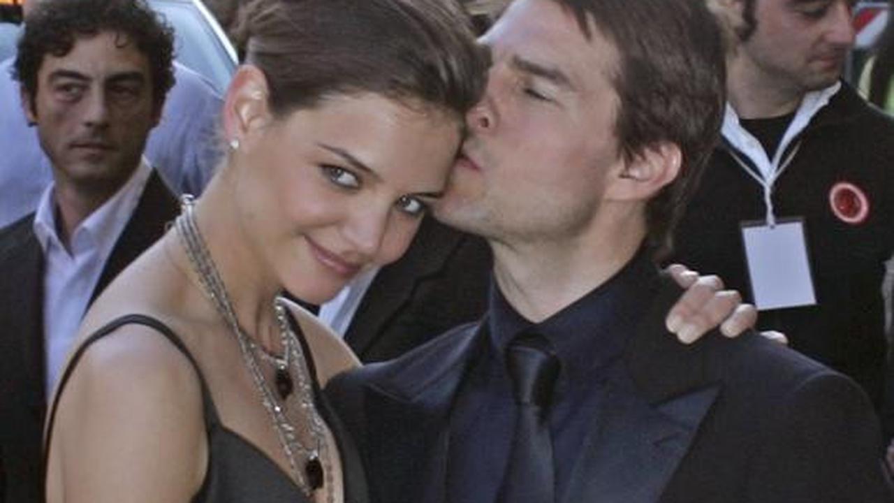 Tom Cruise - Katie Holmes dari masa ke masa
