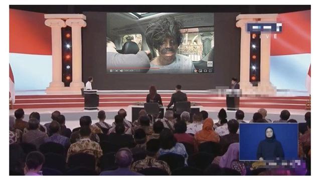 Editan Foto Layar Debat Capres