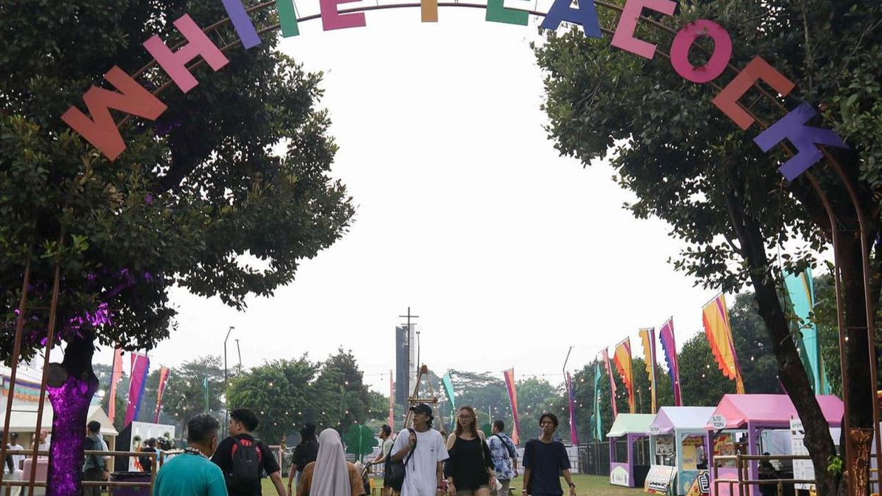Joyland Festival 2023 digelar di GBK Baseball Stadium Senayan, Jakarta pada 24-26 November 2023. Tidak hanya menghadirkan konser musik, Joyland Festival juga menampilkan stand up comedy, kurasi film, dan lain-lain.
