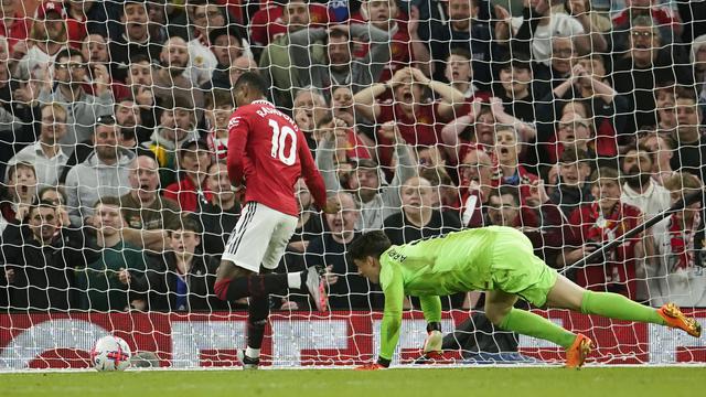 Foto: Aksi-aksi Pemain MU saat Cetak Empat Gol ke Gawang Chelsea