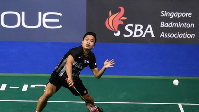 Anthony Sinisuka Ginting menjadi satu-satunya wakil Indonesia di semifinal Singapura Terbuka 2019 dari nomor tunggal putra. (AFP/Roslan Rahman)