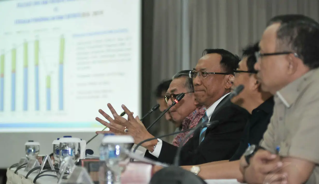 Di kesempatan yang sama, Menteri ESDM Jero Wacik menegaskan bahwa kondisi ini hanya berlaku hingga akhir 2014, Jakarta, Selasa (5/8/14). (Liputan6.com/Johan Tallo) 