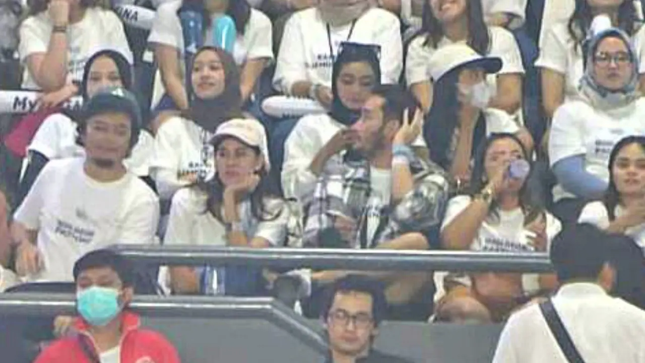 Jeje Govinda dan Syahnaz Sadiqah saat hadiri acara Lagi-Lagi Tennis, Jumat (23/06/2023).