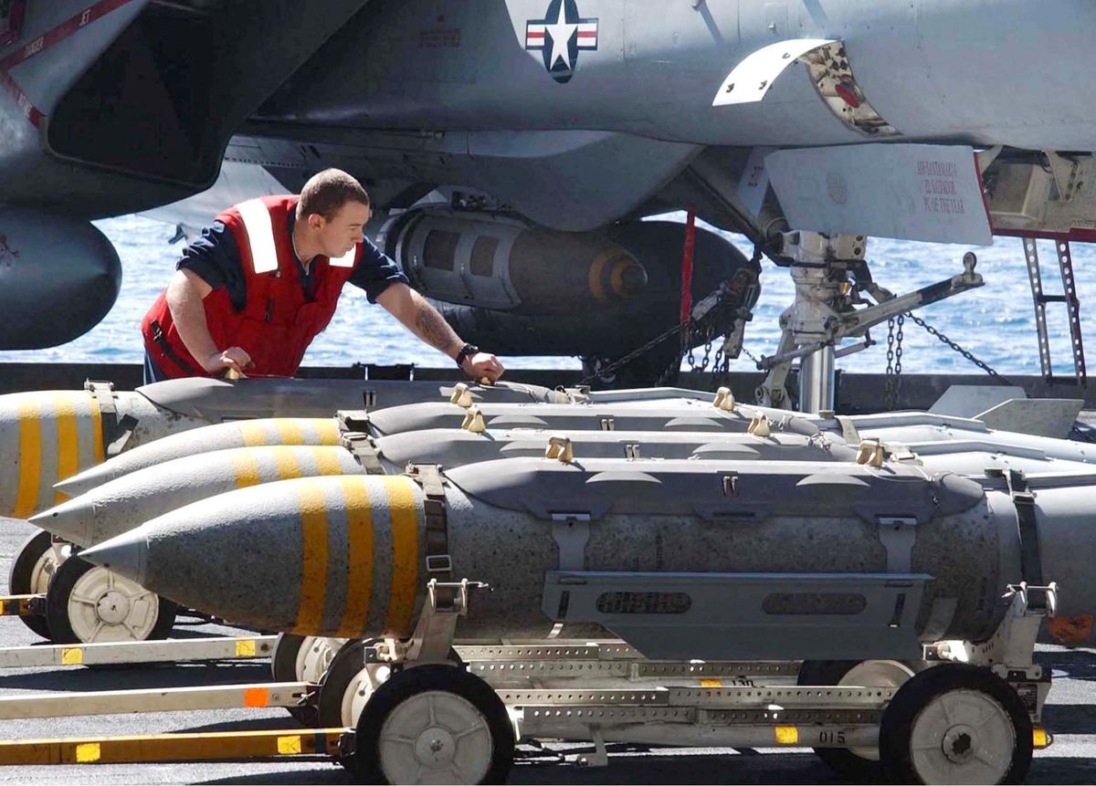 Bom MK-84 yang dikirim Donald Trump ke Israel