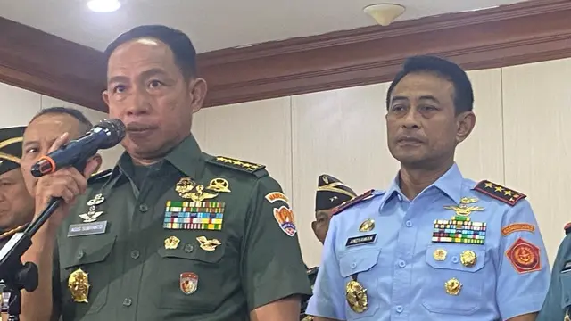 Calon Panglima TNI Jenderal Agus Subiyanto usai menjalani fit and proper test di Komisi I DPR, Senin (13/11/2023).