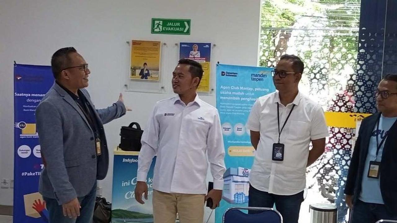 Komisaris Taspen Pantau Penyaluran THR Pensiunan di Makassar, Pastikan Layanan Optimal