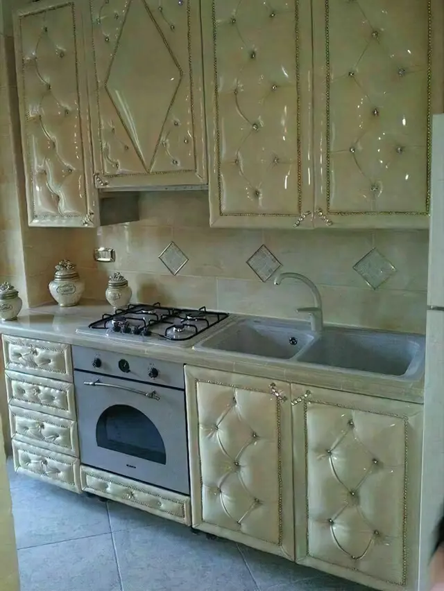 desain rumah nyeleneh