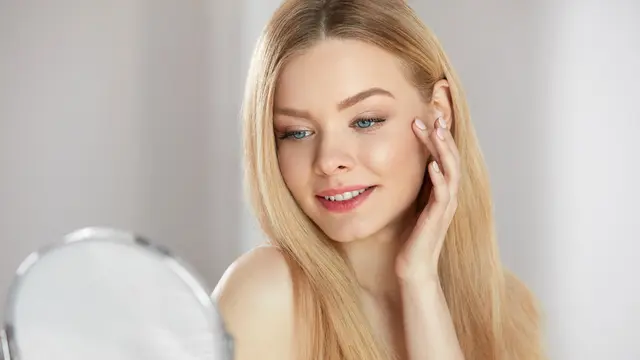 ilustrasi Kenali tentang skin microbiome dan cara untuk merawatnya/puhhha/shutterstock