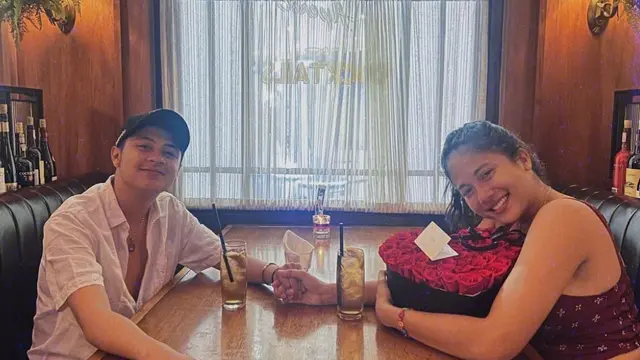 Bastian Steel dan Sitha Marino Tunangan