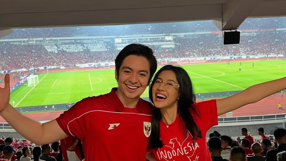 6 Artis Nonton Timnas Indonesia Versus China: Ibnu Jamil Gemakan Takbir, Angga Yunanda Ditemani Istri