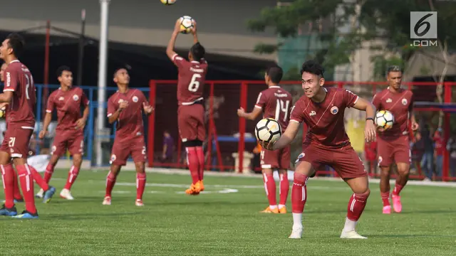 Persija Gelar Latihan Perdana Terbuka