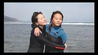 Mirip Seseorang di Facebook, Ternyata Ia Bersaudara Kembar