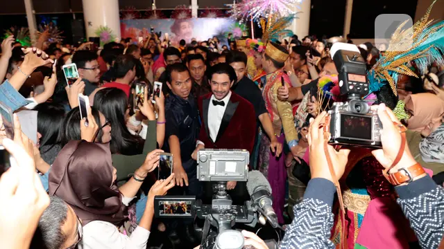 [Bintang] Reza Rahadian