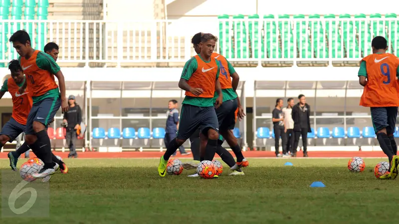 20160809-24 Pemain Jalani Latihan Seleksi Perdana Timnas Indonesia-Bogor