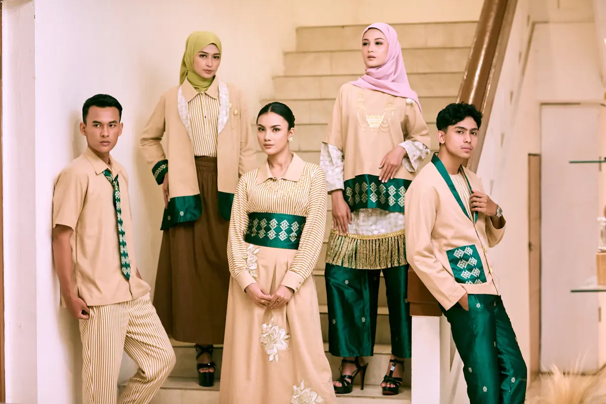 Kambang Doerianz, Koleksi Busana Tekstil Minang Rancangan Vonny Andria yang Terinspirasi dari Durian Sawahlunto