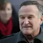 Aktor AS Robin Williams tiba dalam pemutaran perdana "Happy Feet Two" di London, Inggris, pada tanggal 20 November 2011. (AFP PHOTO/CARL COURT)