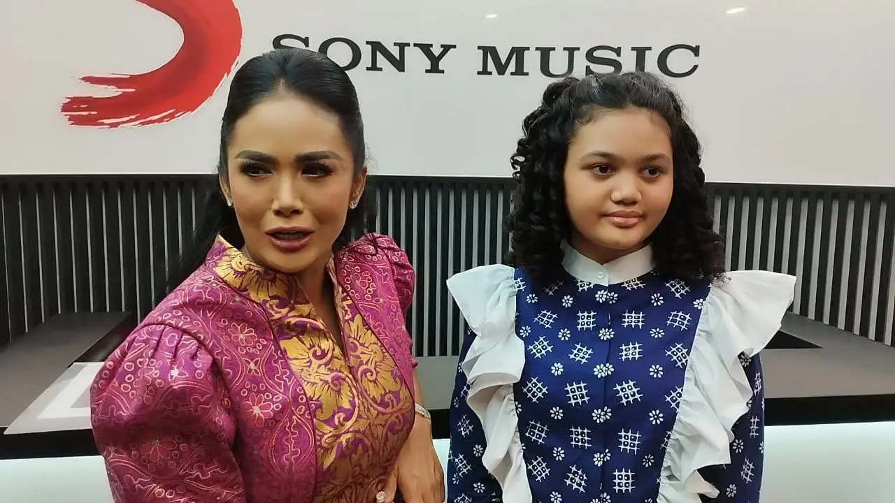 Kris Dayanti dan Amora Lemos (Liputan6.com - M Altaf Jauhar)