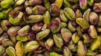 Pistachio VS Kacang Mete, Mana yang Lebih Baik untuk Kesehatan Jantung?