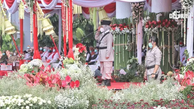 6 Momen Tri Rismaharini Jadi Pemimpin Upacara Hari Pahlawan Nasional