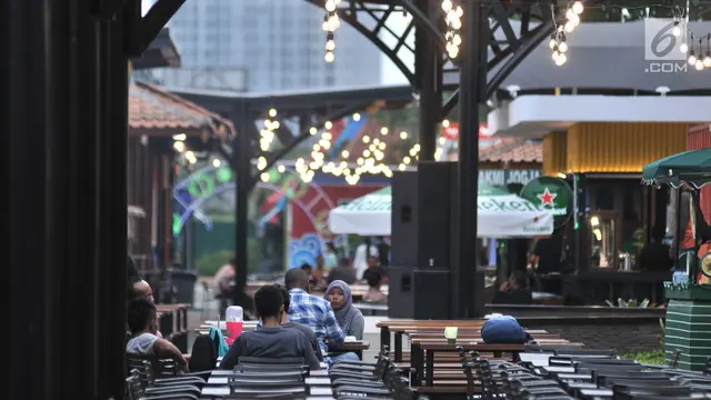 Food Street Kawasan Pantai Maju