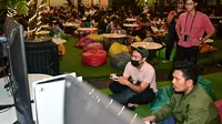 Alam Ganjar Ditantang Nyanyi Lagu Batak hingga Main Game Bareng Pemuda Medan