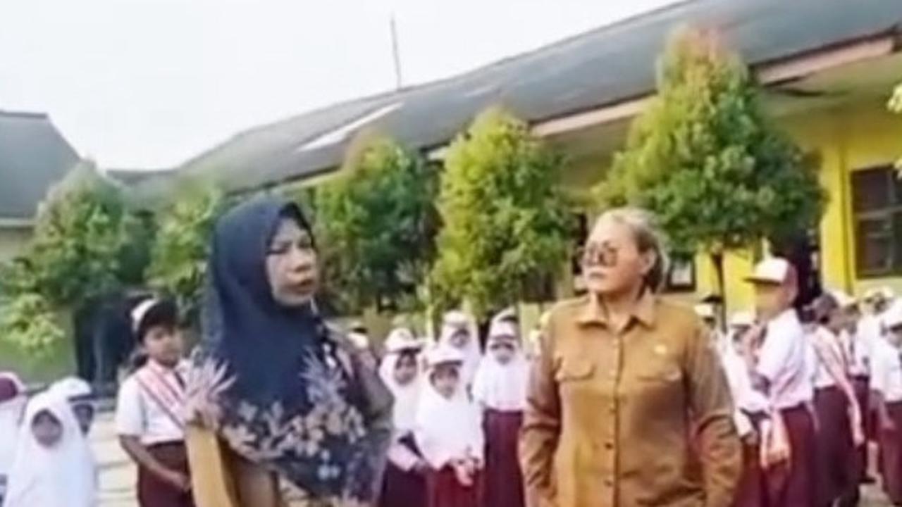 Viral Video Guru di Lampung Marah Hingga Ancam Cekik Murid Saat Upacara