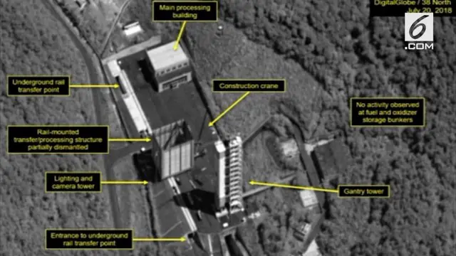 Hasil citra satelit dari langit Korea Utara baru-baru ini muncul ke publik. Hasilnya terlihat sebuah kegiatan pembongkaran lokasi yang diduga sebagai pabrik produsen bahan bakar rudal Korut.