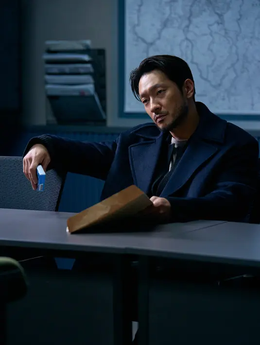 Son Suk Ku di serial A Killer Paradox. [Foto: SONG KYOUNG SUB/Netflix]