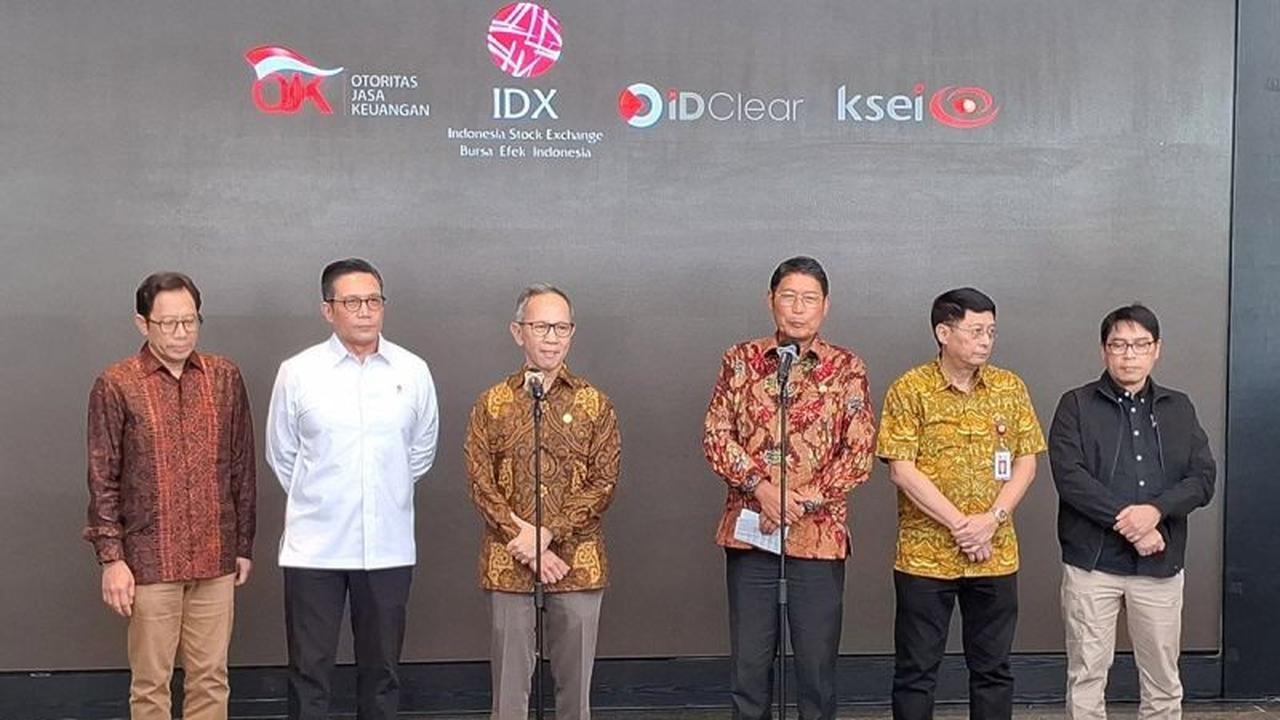 Pengunduran Diri Pejabat OJK Berlanjut, Mirza Adityaswara Lepas Jabatan Wakil Ketua