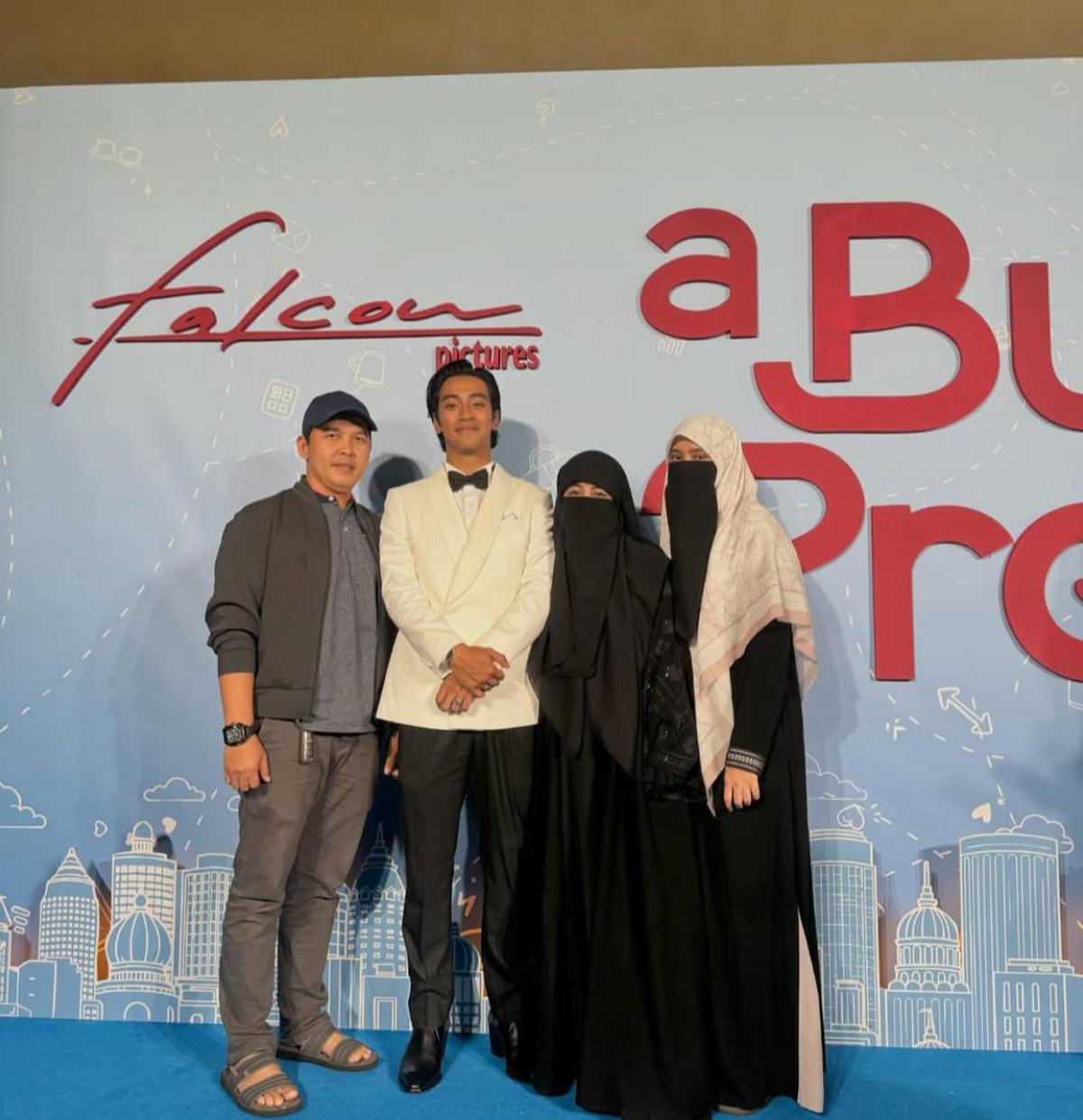 Hadiri Premiere 'A BUSINESS PROPOSAL', Umi Pipik Sampaikan Pesan Menyentuh untuk Abidzar