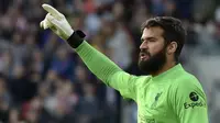 Bukan Cuma Juara Liga Inggris, Alisson Desak Liverpool Raih Empat Gelar Sekaligus!