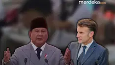 Presiden Republik Indonesia Prabowo Subianto mengeluarkan instruksi mengejutkan agar seluruh tingkatan sekolah di Indonesia mulai mempelajari bahasa Prancis. Rencana perluasan pembelajaran bahasa asing ini disampaikan langsung oleh Prabowo saat menggelar pertemuan bilateral dengan Presiden Emmanu...