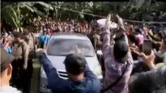 Ratusan warga di Bangka Belitung mengusir paksa 5 orang jemaah Ahmadiyah, hingga pakar psikolog bantah Jessica berkepribadian ganda.